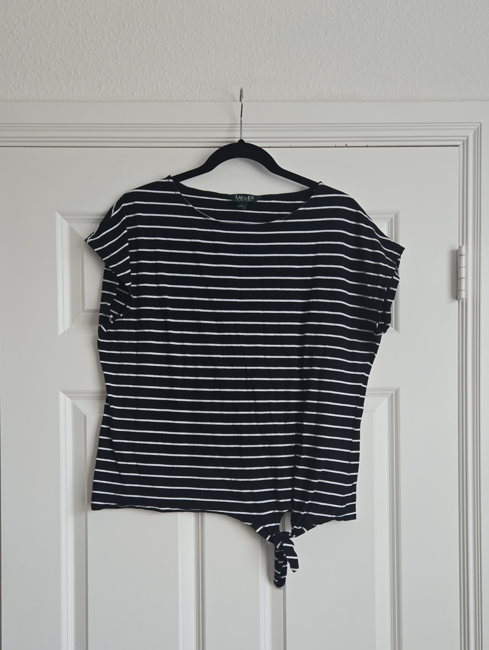 Black & White Striped Tie-Hem Women's Top